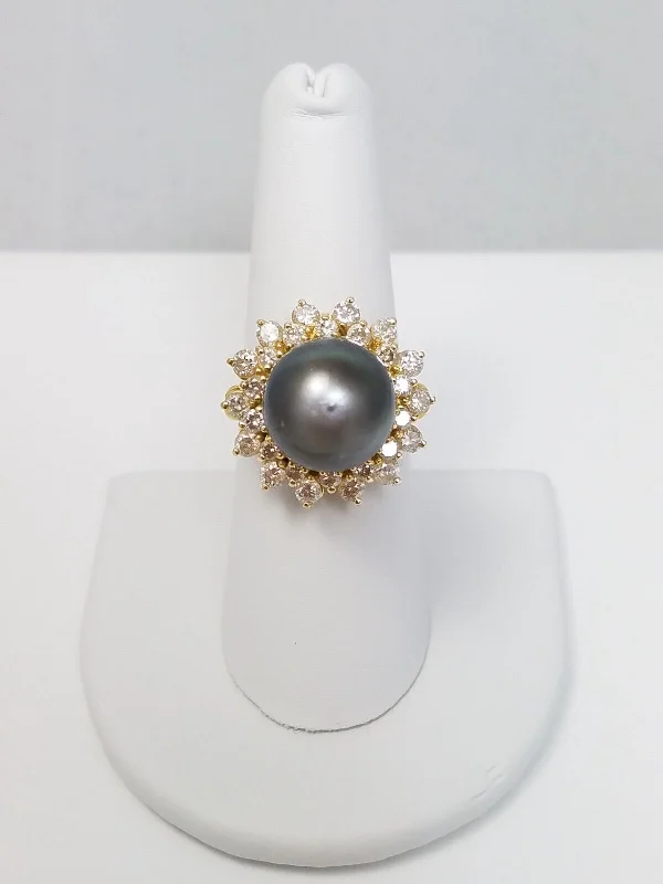 Ladies rings for journeys -Majestic 18k Gold Tahitian Pearl Natural Diamond Ring