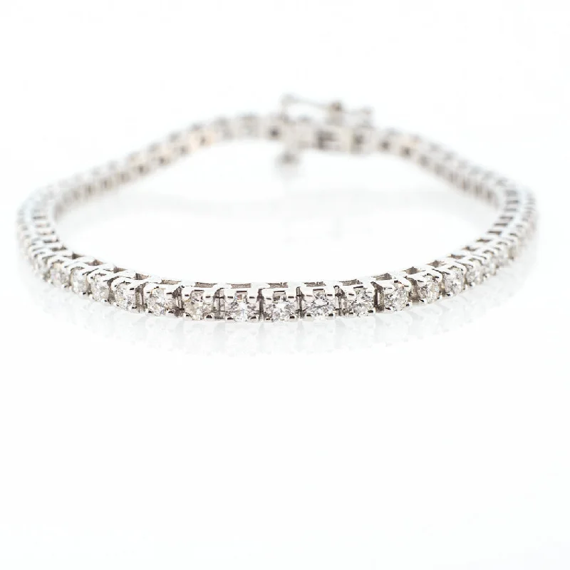 ladies-artisan-pearl-bracelets-5.00ct Straight Line Diamond Bracelet