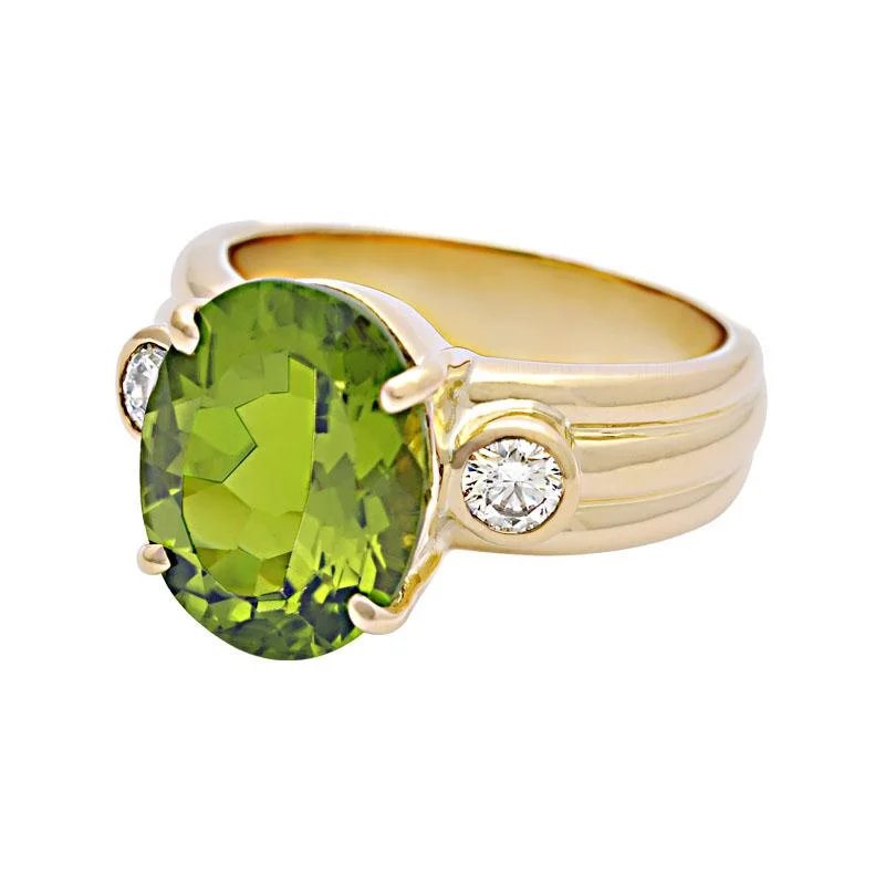 Ladies rings simple elegance -Ring-Peridot and Diamond  (2115J)