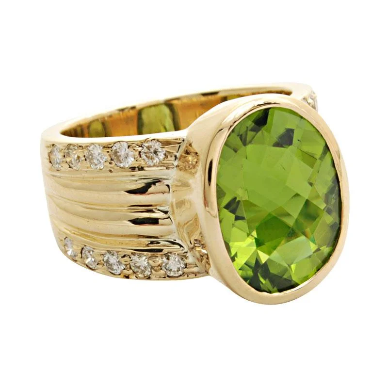 Ladies rings bold statement -Ring-Peridot and Diamond  (1662H)