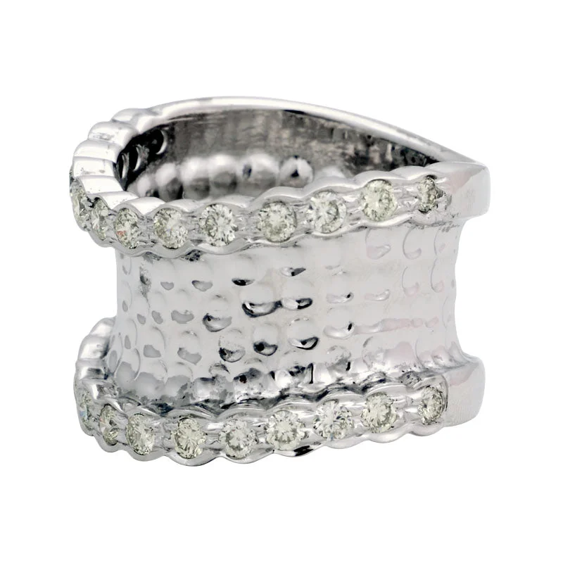 Ladies rings with coral -Ring-Diamond