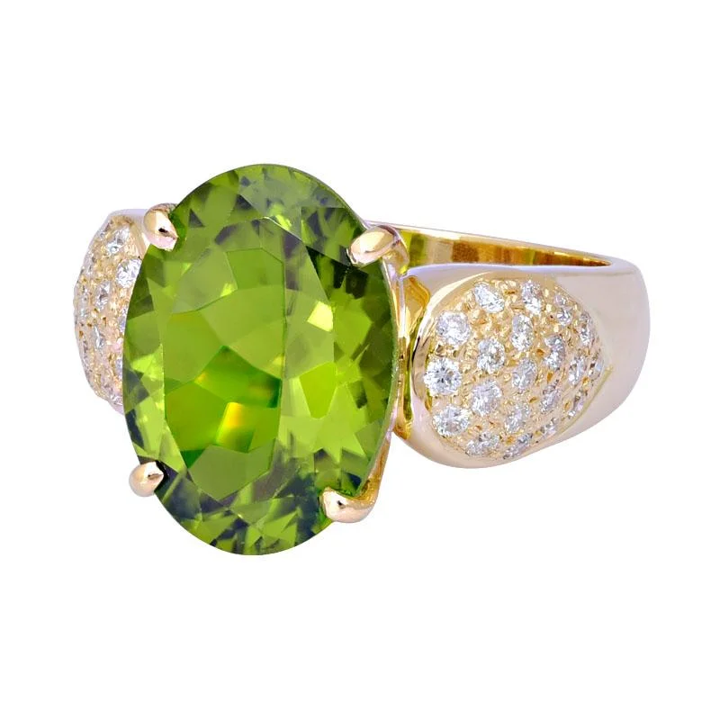 Ladies rings for spring -Ring-Peridot and Diamond  (2140E)