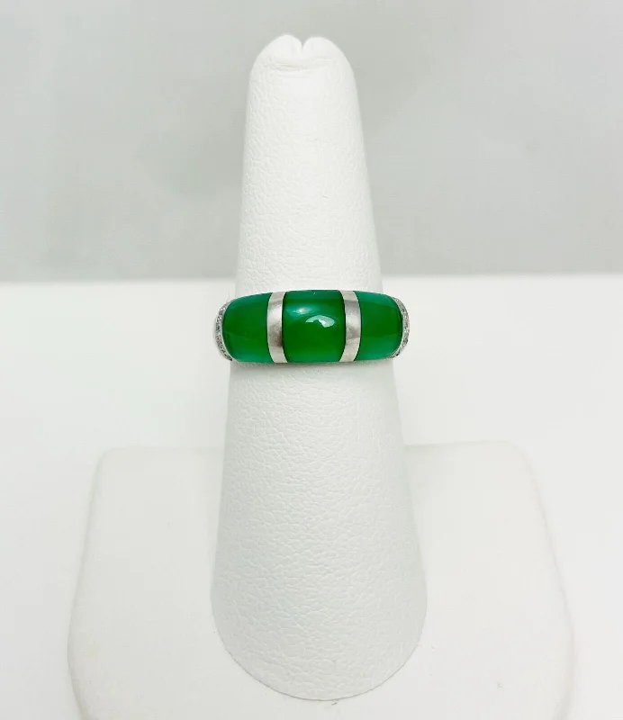 Ladies rings quirky rings -Vintage Green Chalcedony 14k White Gold Ring