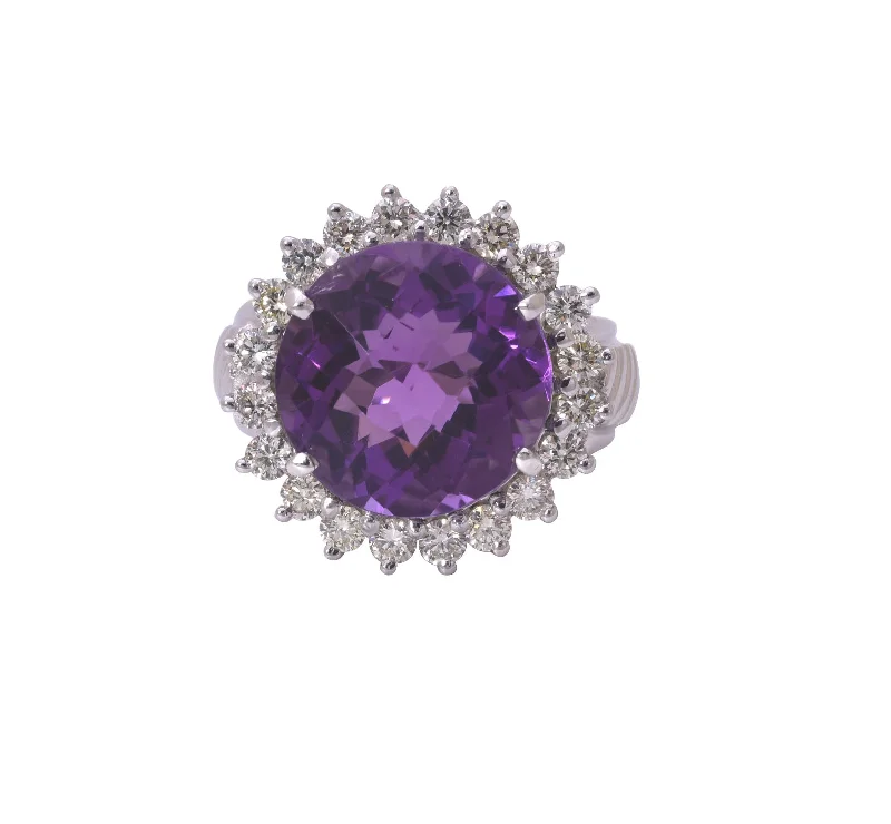 Ladies rings for meetups -RING- AMETHYST AND DIAMOND IN SILVER