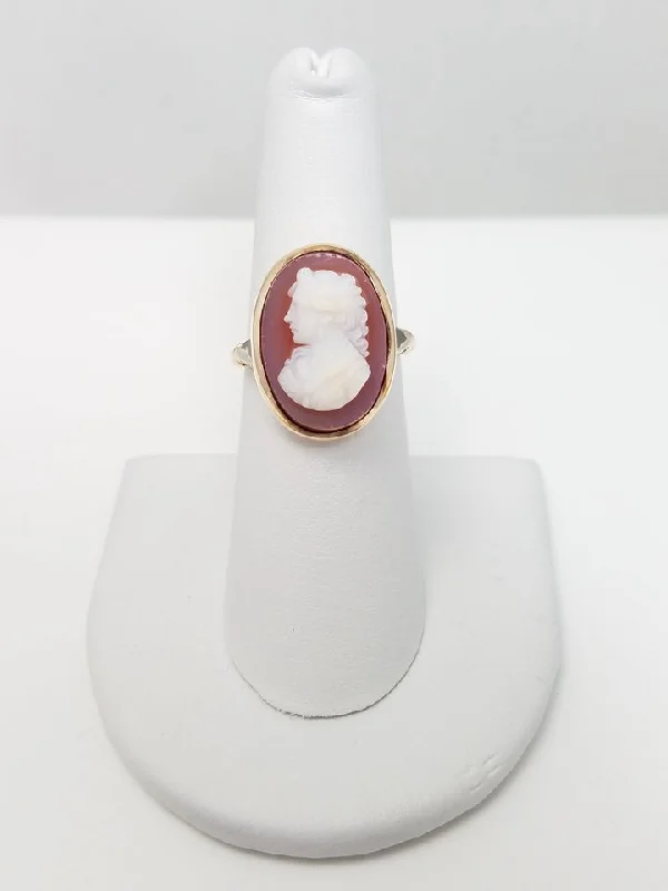 Ladies rings quirky bands -Early 1900's 14k Yellow Gold Hard Stone Agate Cameo Ring